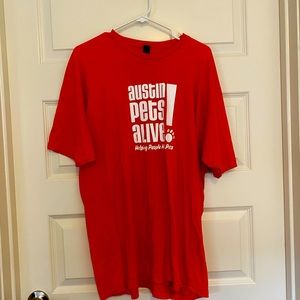 "Austin Pets Alive Volunteer" Mens T-Shirt Gently Used